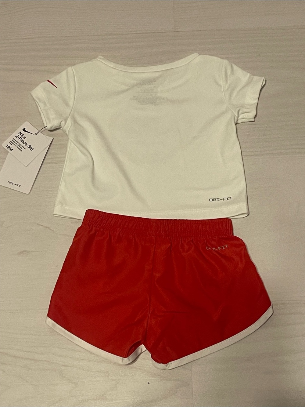 Nike Girls Two-Piece Short Set - White & Red - Picture 3 of 3